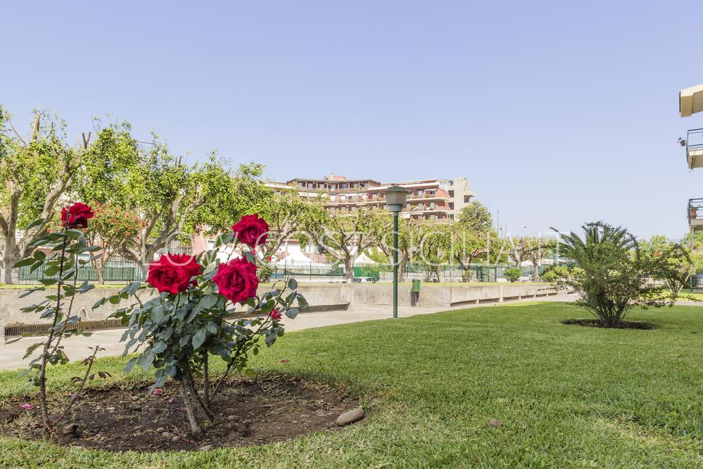 Studio Coral View Giardini Naxos Luaran gambar